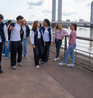 étudiants qui discutent